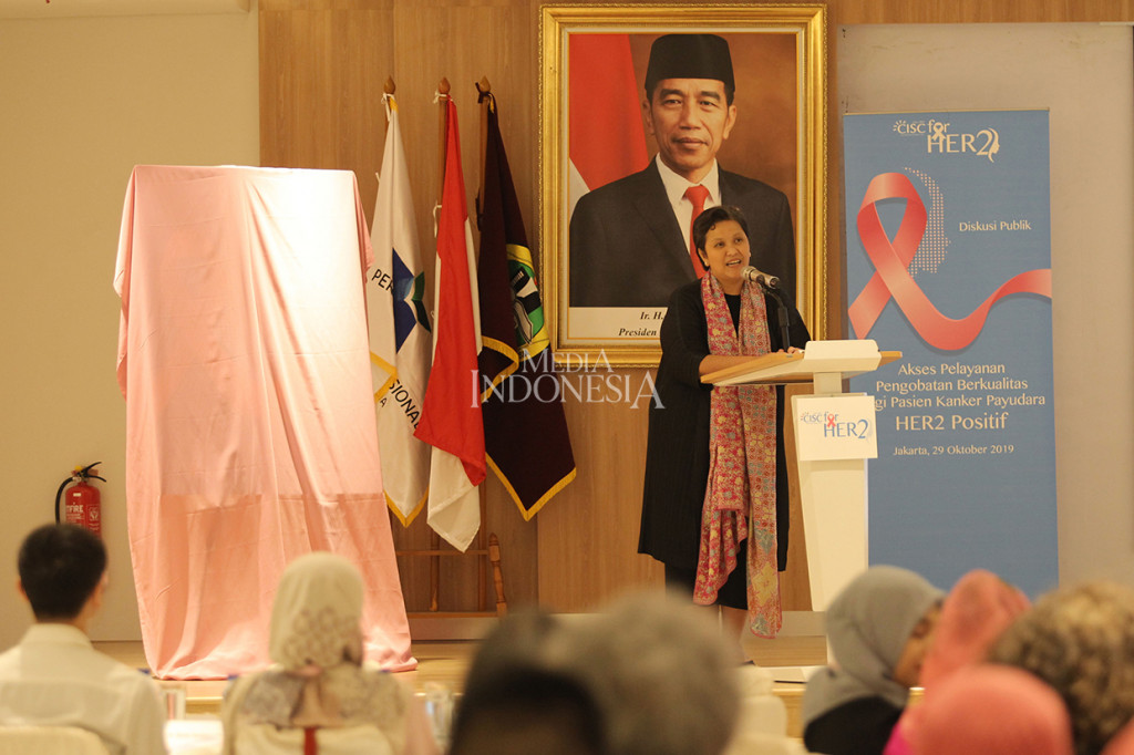 Pada sambutannya Rerie L Moerdijat menyampaikan ketersediaan akses pelayanan pengobatan berkualitas bagi pasien Kanker sangat dibutuhkan dan hal tersebut menjadi salah satu tanggung jawab serta program komisi IX DPR RI.
