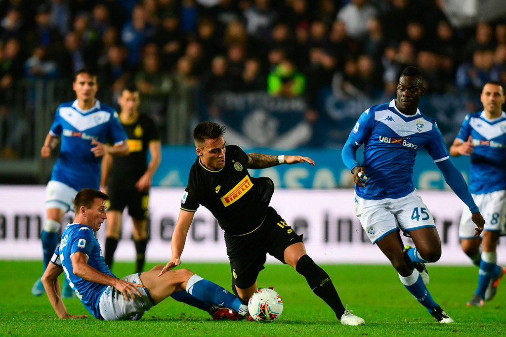 Bermain di Stadion Mario Rigamonti, Rabu, 30 Oktober 2019 dini hari WIB, Inter menguasai jalannya pertandingan sejak awal laga. Serbuan para pemain Inter kerap kali merepotkan barisan pertahanan tuan rumah.