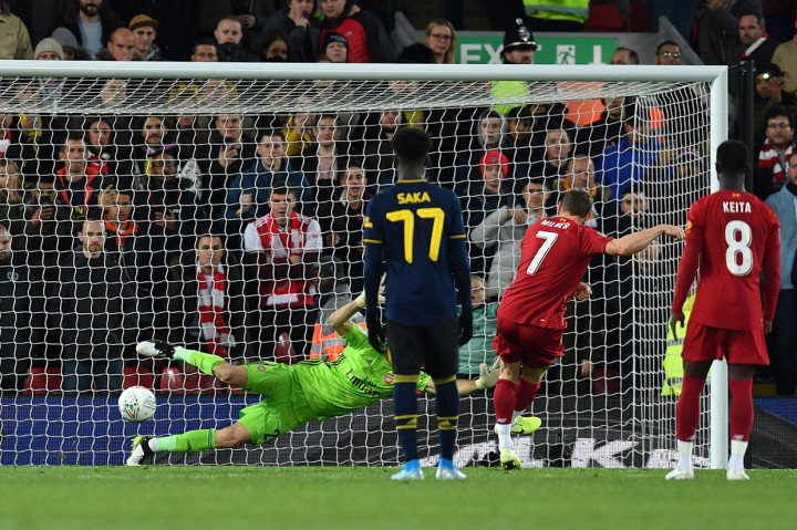 Pada menit ke-41 Liverpool mendapat hadiah penalti setelah Harvey Elliott dilanggar Martinelli di kotak penalti. James Milner yang bertindak sebagai algojo menunaikan tugasnya dengan sempurna. Skor 2-3 bertahan hingga babak pertama berakhir.