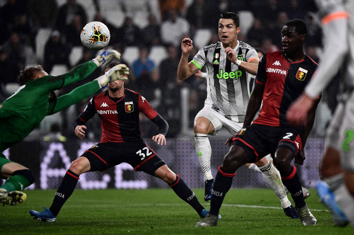 Sebelumnya, di laga normal, Juve yang bermain di kandang sendiri dan menurunkan pemain terbaik, ternyata harus bersusah payah untuk meraih kemenangan. Genoa ternyata memberikan perlawanan hingga penghujung laga ketat tersebut. 