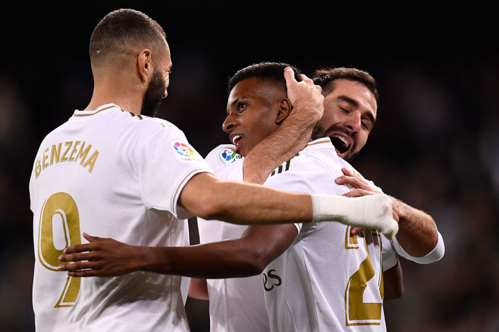 Bermain di kandang sendiri, Eden Hazard dan kawan-kawan tampil trengginas. Terbukti pertandingan baru berjalan tujuh menit, Rodrygo mampu membuka keunggulan setelah mendapatkan umpan terukur Karim Benzema.    