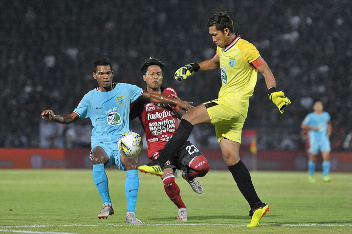 Sementara itu, Bali United gagal mengamankan poin sempurna saat menjamu Persela Lamongan pada laga pekan ke-26 Liga 1 2019. Antara Foto/Nyoman Budhiana