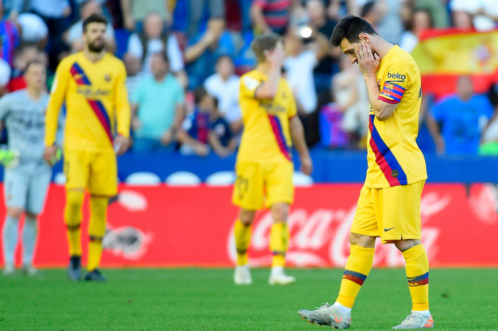 Hasil ini membuat posisi Barcelona terancam digeser Real Madrid yang hanya terpaut satu poin. 