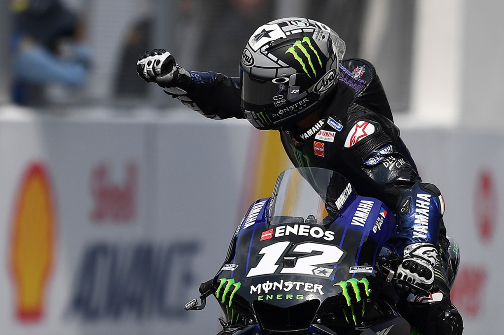 Maverick Vinales menyelesaikan balapan sebagai pembalap tercepat setelah memulai balapan dari posisi kedua.