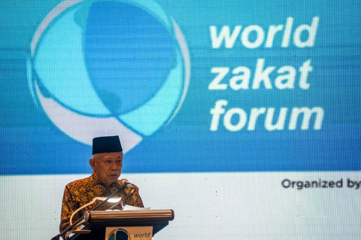 Wakil Presiden Ma'ruf Amin memberikan kata sambutan sekaligus membuka World Zakat Forum di Bandung, Jawa Barat.