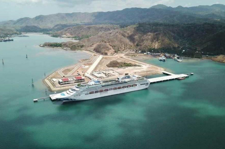 Kapal Cruise MV Sun Princess yang mengangkut wisatawan mancanegara menjadi kapal pertama yang berhasil sandar di Dermaga Cruise dan Peti Kemas Terminal Gili Mas. Kapal tersebut sandar di dermaga Gilimas dengan menggunakan peta navigasi elektronik/Electronic Navigational Charts-ENC yang dibuat oleh Pusat Hidrografi dan Oseanografi TNI AL (Pushidrosal). 
