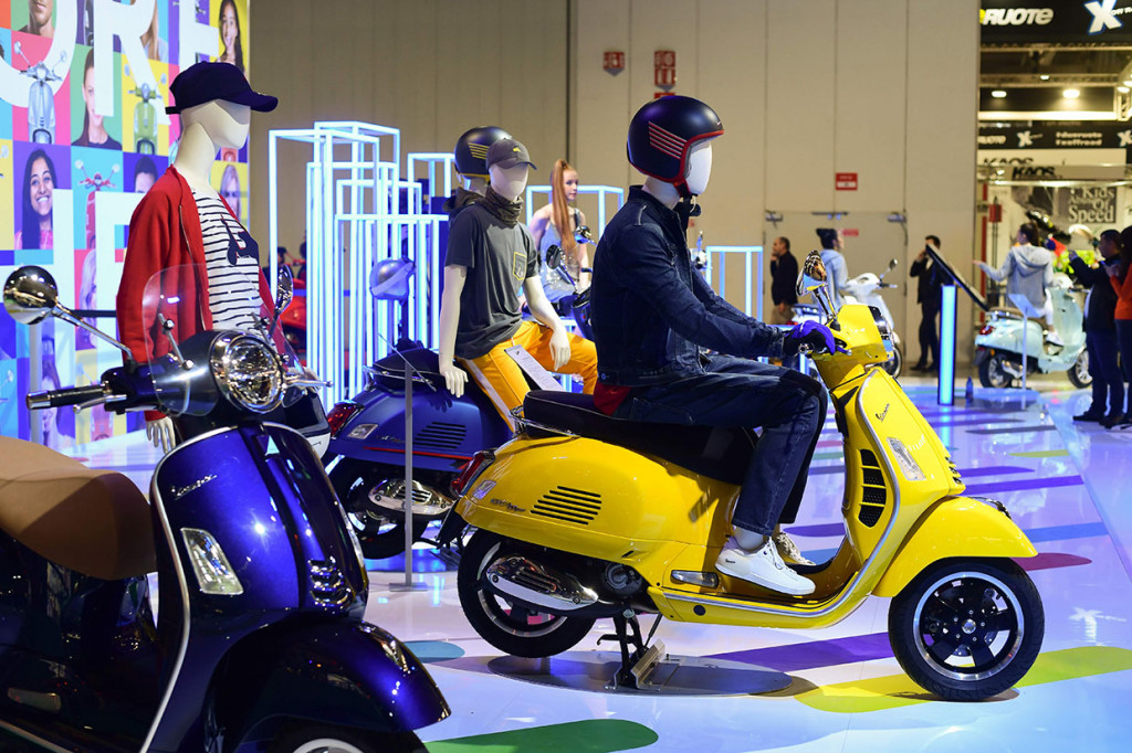 Vespa 125 GTS Super dipajang di International Motorcycle and Accessories Exhibition (EICMA) Milan.