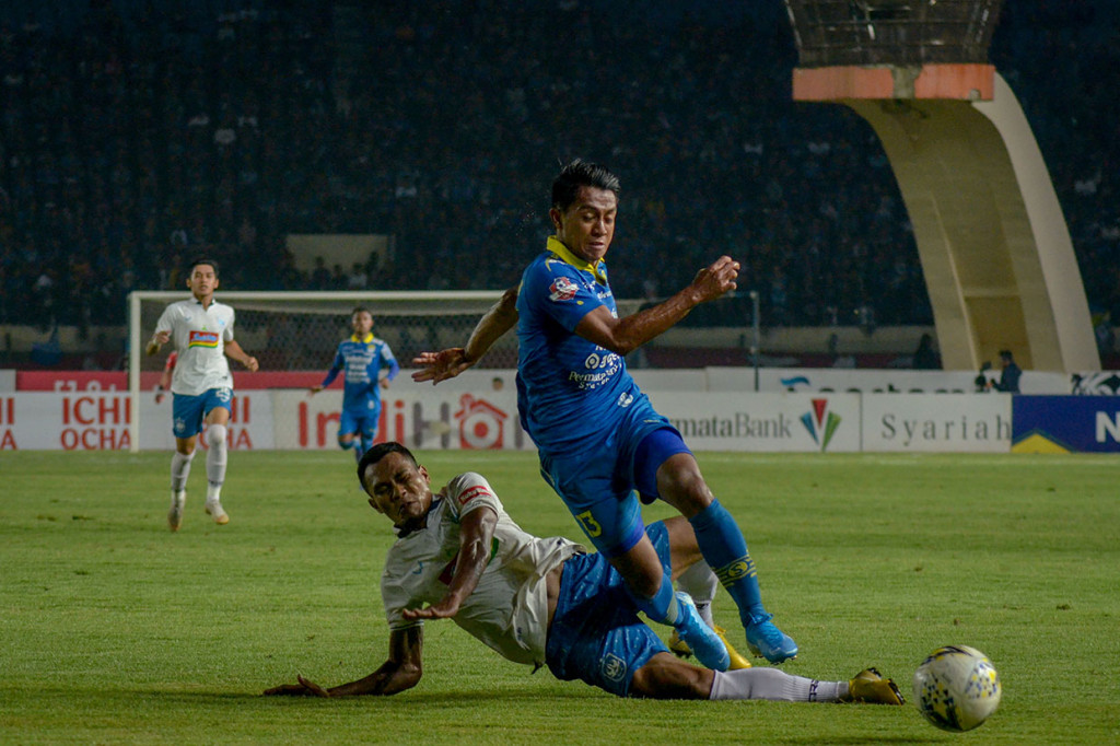 Kemenangan ini membawa Persib naik ke peringkat delapan klasemen sementara dengan 37 poin dari 26 laga. Sedangkan PSIS tetap di peringkat 13 dengan 28 poin.