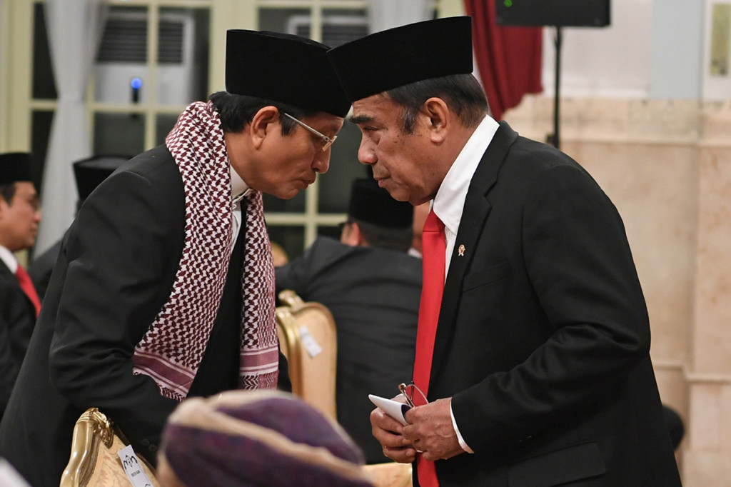 Acara ini juga dihadiri sejumlah menteri Kabinet Indonesia Maju. 