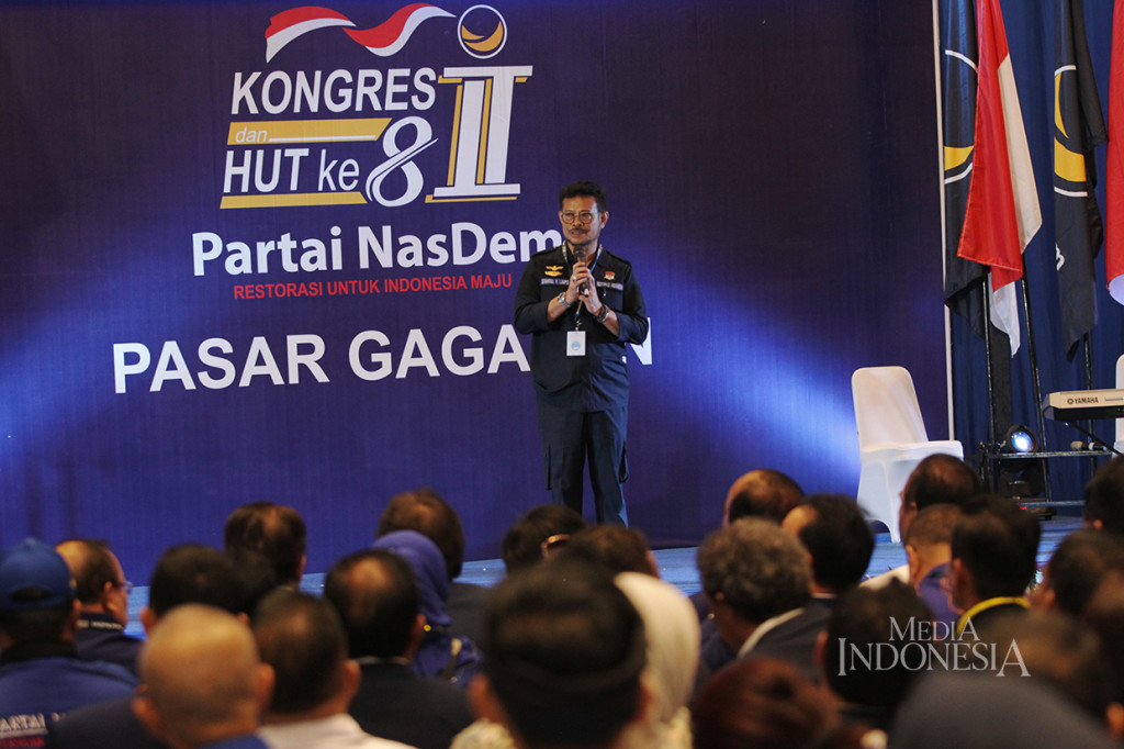 Menteri Pertanian Syahrul Yasin Limpo menyampaikan kata sambutan pada acara Pasar Gagasan, Kongres ke II, Partai NasDem di JIExpo, Jakarta. Syahrul menyampaikan sejumlah gagasannya yang didukung penuh oleh Partai NasDem pada kongres ke II, salah satunya program digitalisasi pertanian dengan memanfaatkan teknologi bidang pertanian hasil karya dalam negeri. 