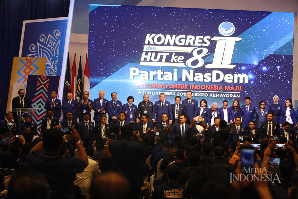 Ketua Umum Partai NasDem terpilih Surya Paloh menyampaikan susunan pengurus Partai NasDem yang baru dalam Kongres Ke-II Partai NasDem, JIEXPO Kemayoran, Jakarta.