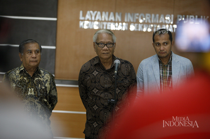 Harjono mengatakan pendaftaran akan dibuka pada 18-30 November 2019. Proses pendaftaran bisa disampaikan melalui alamat e-mail panselmk2019@setneg.go.id atau melalui pos ke Gedung 1 Lantai 2 Kementerian Sekretariat Negara, Jalan Veteran No 18, Jakarta Pusat, 10110.