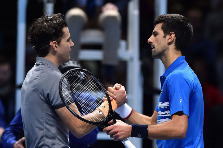 Petenis Austria itu mengalahkan Djokovic untuk pertama kalinya di lapangan keras setelah sempat kalah di set pertama dan mengakhiri pertandingan tersebut dengan skor 6-7(5), 6-3, 7-6(5) di The O2 di London, Rabu, 13 November 2019 pagi WIB.