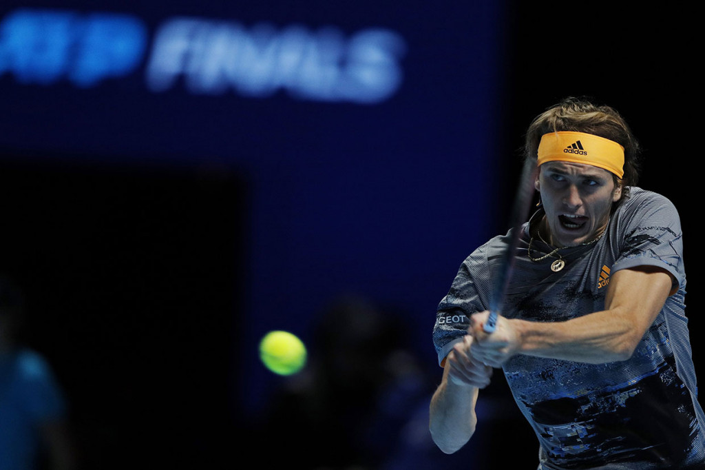 Sementara, Zverev sebelumnya mengalahkan Rafael Nadal pada Senin, 11 November malam dan menjadi pemain pertama yang mengalahkan petenis 'top three' --Nadal, Novak Djokovic dan Roger Federer-- pada ATP Finals. 