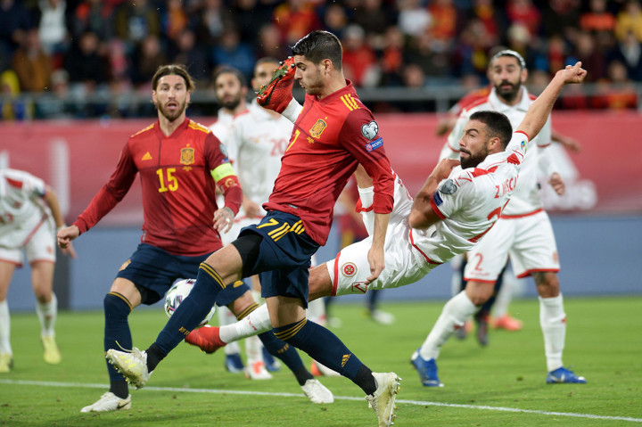 Hasilnya pada menit ke-23 Alvaro Morata berhasil memecah kebuntuan untuk timnya. Sundulan Gerard Moreno dicocor pemain Juventus tersebut dari jarak dekat.