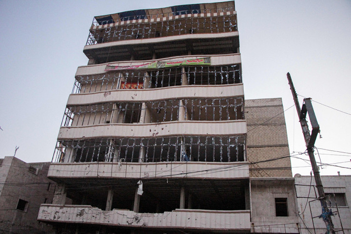 Sebuah bom mobil menewaskan 19 orang, 13 di antaranya warga sipil, di kota Al-Bab yang dikontrol Turki di Suriah bagian utara, pada Sabtu, 16 November 2019, waktu setempat.
