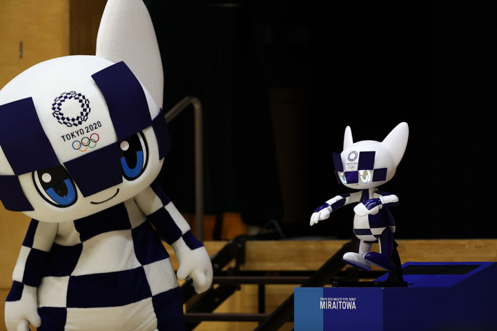 Miraitowa merupakan maskot Olimpiade Tokyo 2020 yang memiliki pola ichimatsu bernuansa biru indigo. Sentuhan tersebut juga sama dengan emblem Tokyo 2020 di kepala dan tubuhnya.