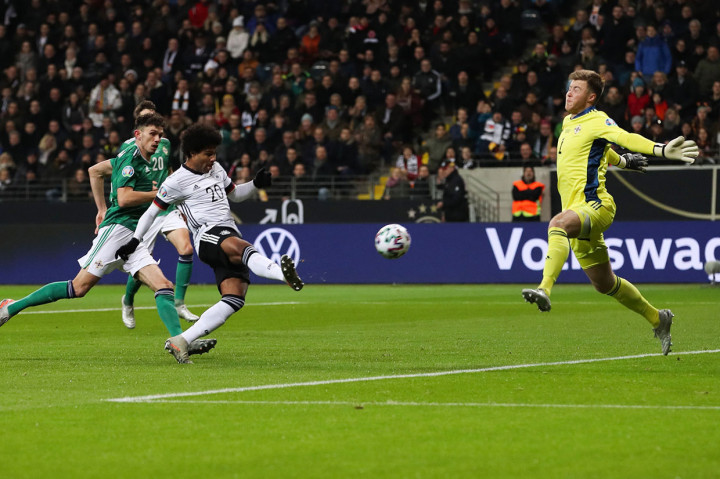 Jerman langsung merespon dan menyamakan kedudukan pada menit ke-19 lewat Serge Gnabry. Dia melakukan sentuhan di tepi area penalti sebelum berputar dan menembak bola melewati kiper Irlandia Bailey Peacock-Farrell.