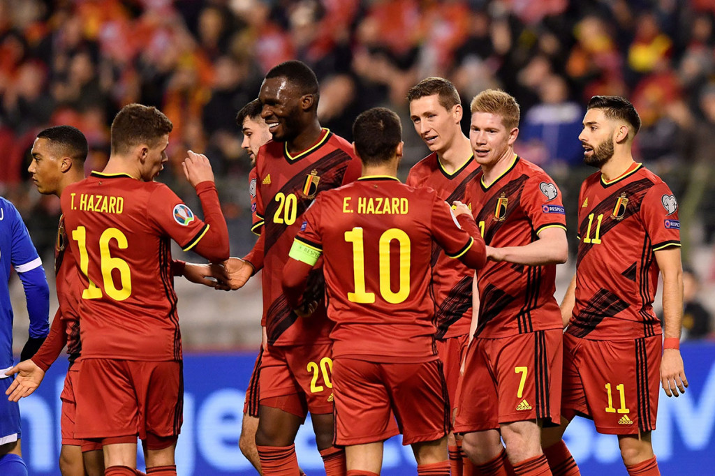 Belgia kemudian berbalik unggul 2-1 lewat gol Kevin De Bruyne. Tembakan De Bruyne dari luar kotak penalti gagal ditangkap sempurna oleh kiper Siprus dan masuk ke gawang sendiri.