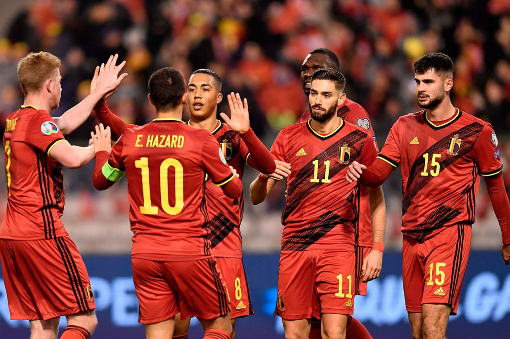 Tidak lama kemudian  Yannick Carrasco menjebol gawang Siprus. Skor 4-1 bertahan hingga babak pertama usai.