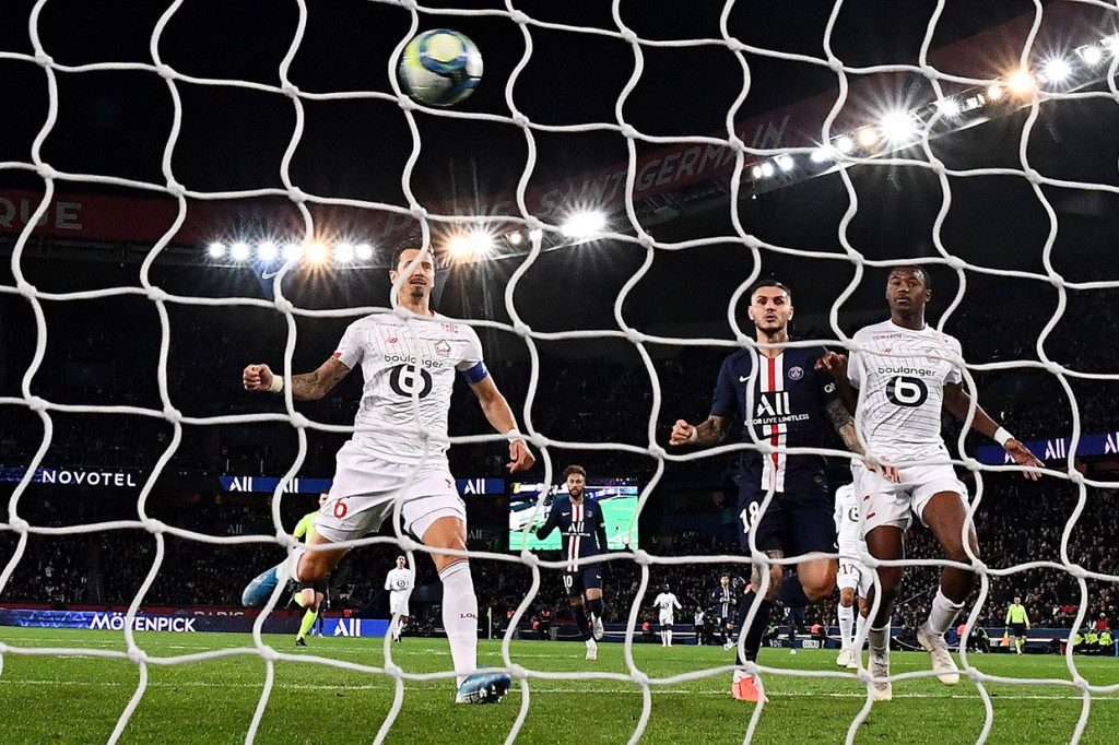 Serangan-serangan yang dilakukan tuan rumah sejak awal laga berbuah hasil saat pertandingan memasuki menit ke-17. Sepakan Mauro Icardi menyambut umpan silang rekannya dari sisi kanan menjebol gawang Lille.