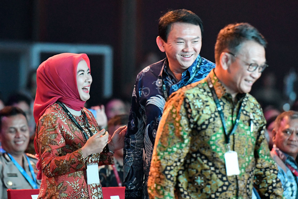 Perubahan direksi di Pertamina selain mengangkat Ahok, yaitu mengangkat Direktur Utama Telkomsel Emma Sri Martini sebagai Direktur Keuangan Pertamina menggantikan Pahala Mansury dan Budi Gunadi Sadikin diangkat menjadi Wakil Komisaris Utama menggantikan Arcandra Tahar.