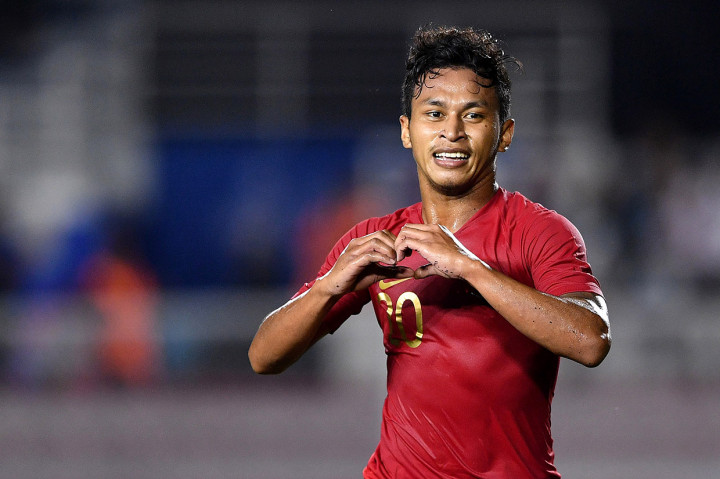 Pemain Timnas U-22 Indonesia Osvaldo Haay melakukan selebrasi seusai mencetak gol ke gawang Timnas Thailand dalam pertandingan Grup B SEA Games 2019 di Stadion Rizal Memorial, Manila, Filipina.