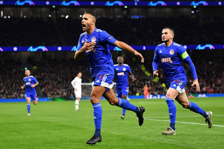 Tuan rumah secara mengejutkan tertinggal terlebih dahulu saat laga baru berjalan enam menit lewat Yussef El Arabi.