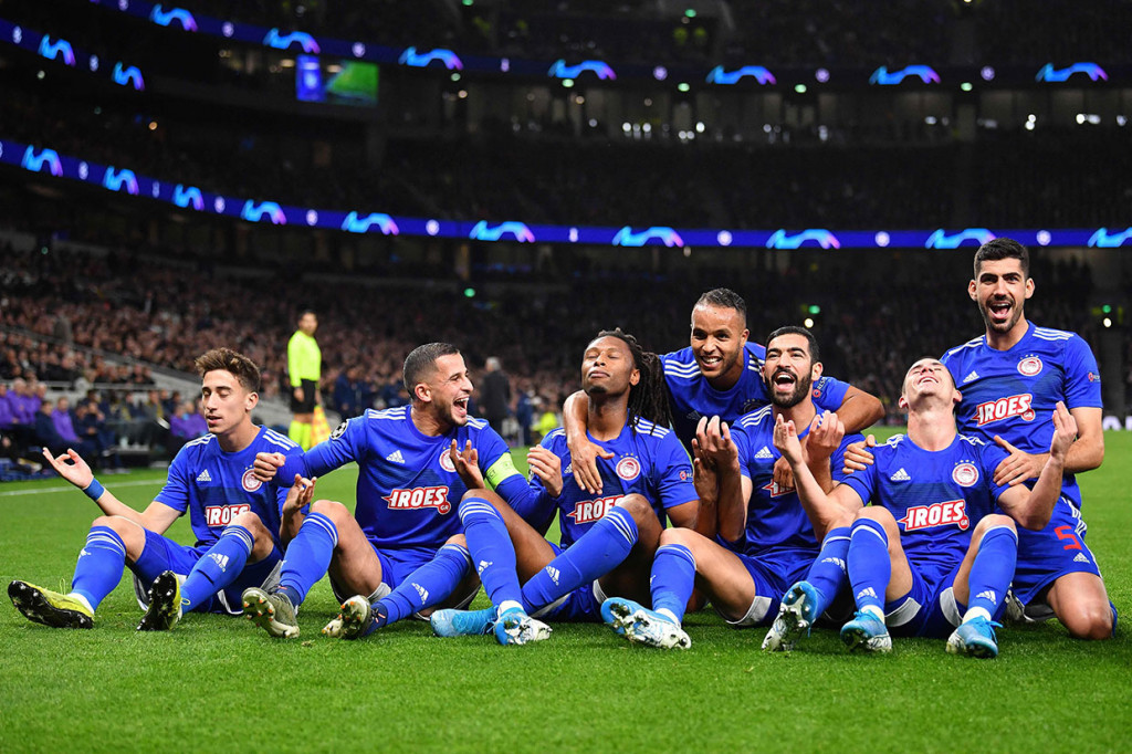 Ruben Semedo (tengah) melakukan selebrasi bersama rekan-rekan setimnya.