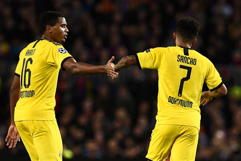 Dortmund berhasil memperkecil ketertinggalan menjadi 3-1 lewat Jadon Sancho pada menit ke-77.