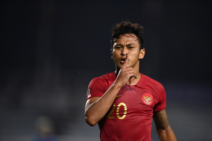 Pemain Timnas Indonesia Osvaldo Haay merayakan golnya ke gawang Singapura dalam pertandingan Grup B SEA Games 2019 di Stadion Rizal Memorial, Manila.
