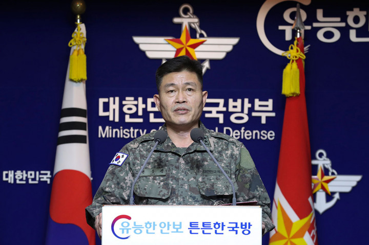 Kepala Staf Gabungan Korsel Mayor Jenderal Jeon Dong-jin menyatakan, peluncuran rudal terbaru Korut dilakukan pada pukul 16:59 waktu setempat (0859 GMT). Rudal tersebut menempuh jarak hingga 380 kilometer (236 mil) dan mencapai ketinggian maksimum 97 kilometer.