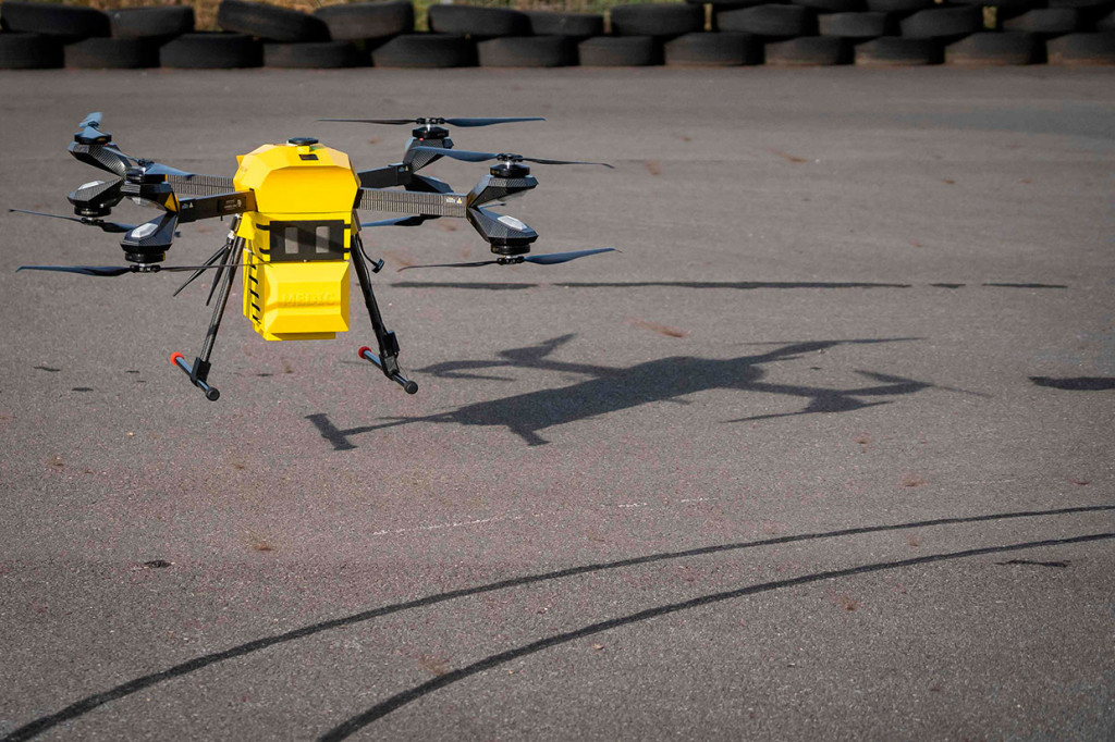 Drone tersebut telah sukses melakukan uji coba penerbangan sejauh 8,5 kilometer di dekat kantor pusat perusahaan Polandia Spartaqs di Kota Mikolow.