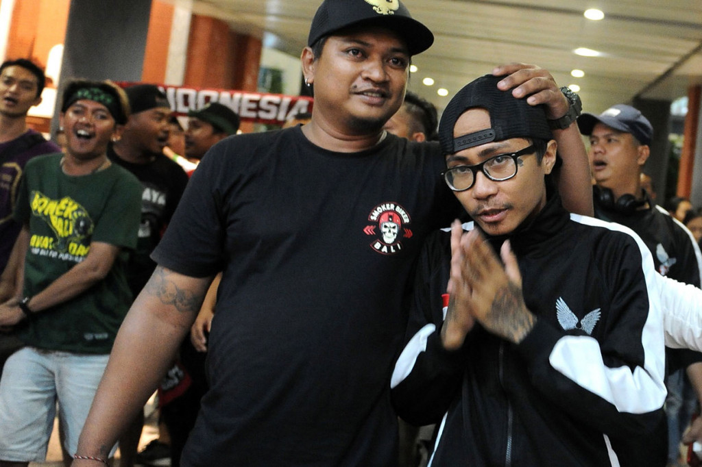 Andreas Setiawan dibebaskan setelah sempat ditahan oleh pihak Polisi Diraja Malaysia terkait dugaan teror bom di sosial media saat pertandingan Timnas Malaysia melawan Indonesia pada pertandingan kelima Grup G Kualifikasi Piala Dunia 2022 Zona Asia di Stadion Bukit Jalil, Kuala Lumpur, Selasa, 19 November lalu. 