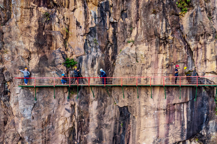Wahana wisata yang dikelola Badan Usaha Milik Desa (BUMDes) tersebut menarik kunjungan wisatawan mencapai 6 ribu-7 ribu per bulan. Antara Foto/Aji Styawan