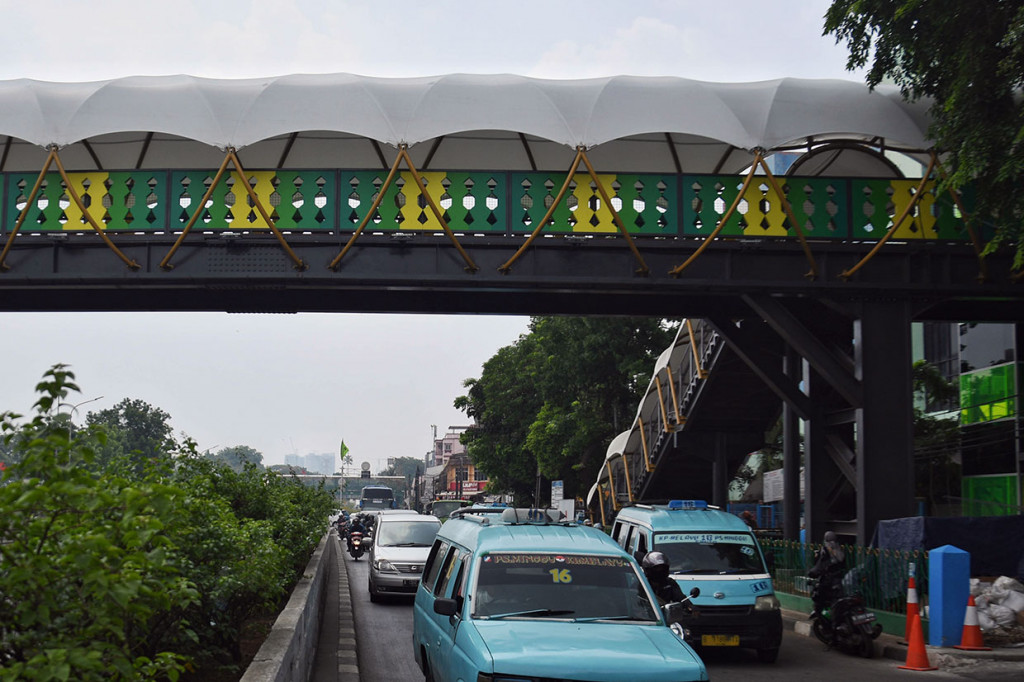 JPO dengan atap berwarna putih dan pembatas berwarna hijau dan kuning ini akan dapat digunakan pada Desember 2019.