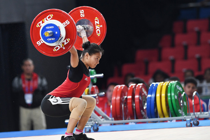 Lifter asal Bandung itu mencatatkan total angkatan 190kg dengan rincian 86kg pada kategori snatch, dan 104 kg pada kategori clean and jerk.
