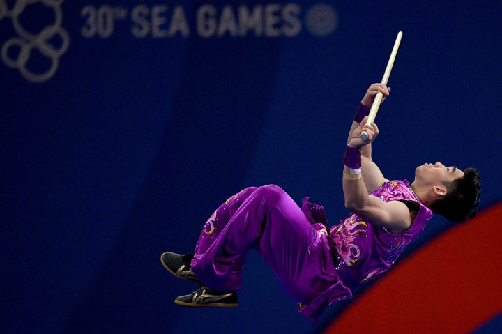 Harris berhasil meraih medali perak dengan nilai total 19,260. 