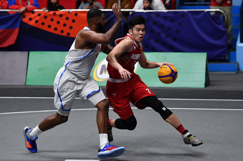 Filipina diperkuat Christopher Elijah Newsome, Jaymar Perez, Jason Andre Perkins, dan Moala Tautuaa. 