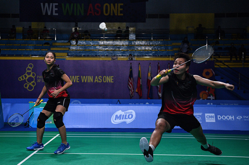 Ganda pertama Ketut Mahadewi/Apriyani Rahayu menyamakan skor 1-1. Ketut/Apriyani menang dua gim langsung, 21-17 dan 21-18 atas Rawinda
Prajongjai/Puttita Supajirakul