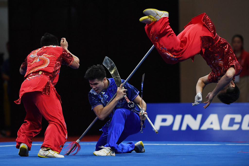 Medali emas kedua bagi Indonesia diamankan dari nomor Taolu Duilian dimana Edgar Xavier Marvelo berpasangan dengan Seraf Naro Siregar dan Harris Horatius meraih poin tertinggi di nomor duel itu.   