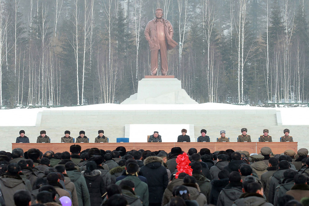 Kota mandiri Samjiyon berada di dekat Gunung Paektu, simbol bangsa Korea Utara dan tempat kelahiran ayah Kim Jong-un dan pendahulunya.
