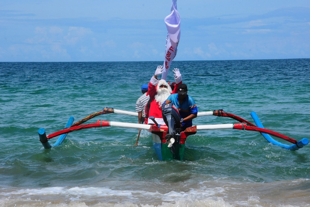 Merayakan Natal, ajak orang yang Anda cintai untuk merayakan penuh sukacita dengan serangkaian aktivitas menarik yang ditawarkan.