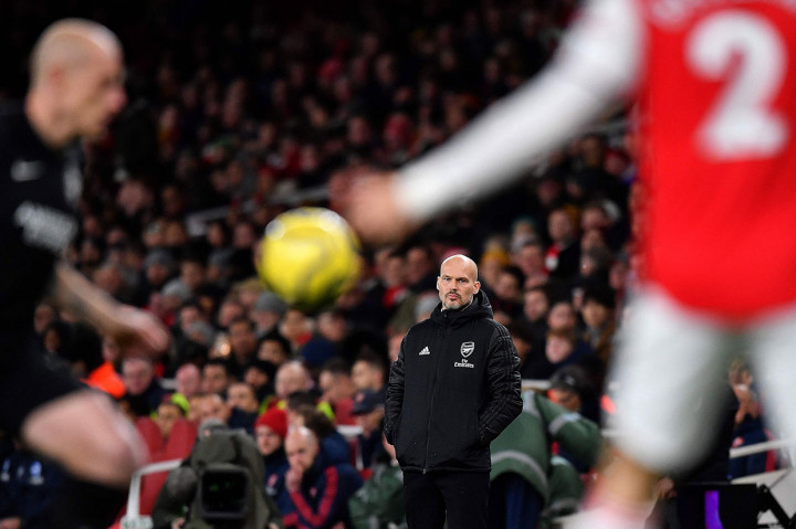Bermain di kandang sendiri di Stadion Emirates, London, Arsenal masih dibawah asuhan manajer sementara Freddie Ljungberg. 