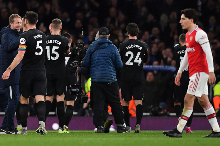 Kekalahan tersebut membuat Arsenal turun ke urutan 10 klasemen sementara Liga Inggris dengan 19 poin dari 15 laga. Sementara itu Brighton di peringkat 13 dengan 18 poin.