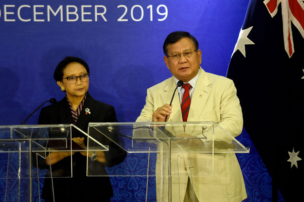 Kami juga membahas kemungkinan untuk pertama kali melaksanakan 'co-deployment' dalam operasi pasukan penjaga perdamaian (peacekeeping operations) untuk PBB. Jadi ini mungkin sesuatu yang baru yang akan kami rintis, mudah-mudahan kami akan mencapai hal itu,