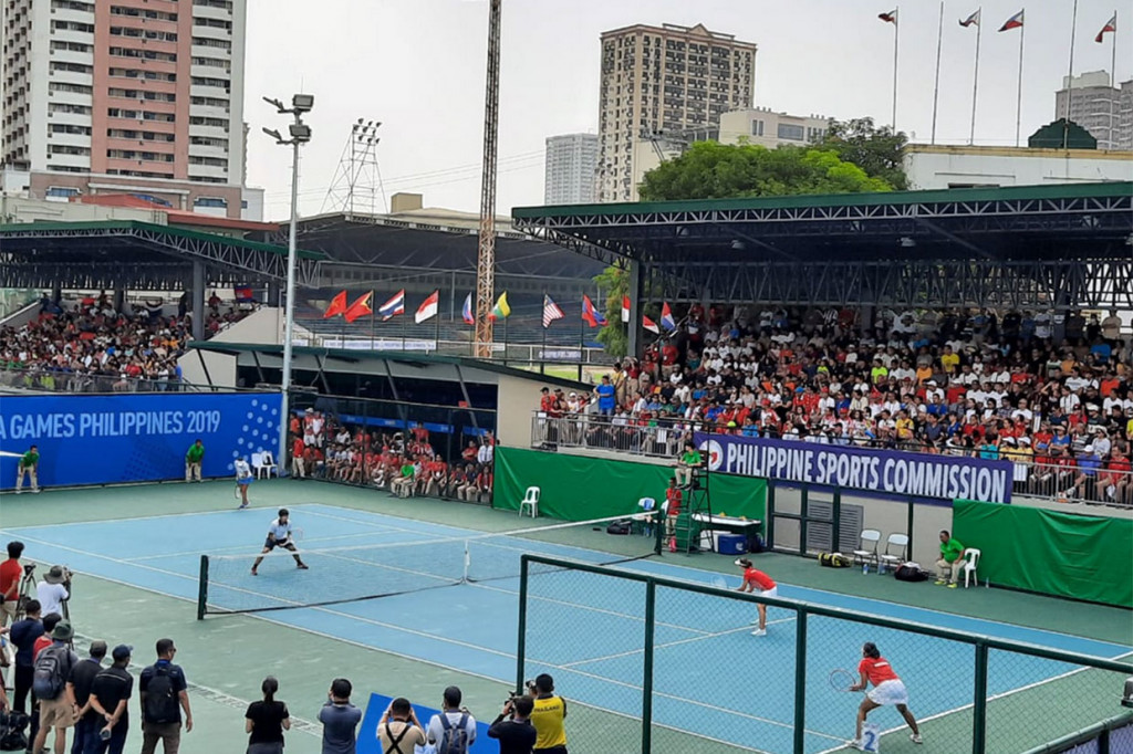 Dalam pertandingan yang berlangsung di Kompleks Olahraga Rizal Memorial, Manila, Filipina, Beatrice/Jessy mengalahkan petenis Thailand Peangtarn Plipuech/Tamarine Tanasugarn dua set langsung dengan skor 6-3 dan 6-3. 