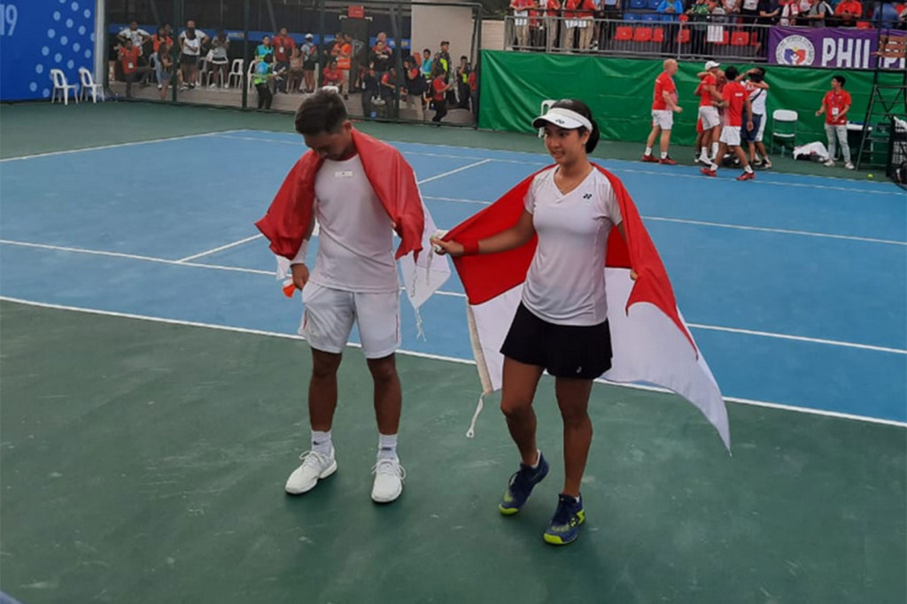 Dalam laga yang berlangsung di Kompleks Olahraga Rizal Memorial, Manila, Filipina, Christo/Aldila sempat tertinggal di set pertama sebelum memenangkan pertandingan dengan skor 4-6, 6-4 dan 10-8.