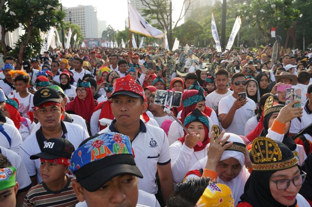Acara pagi itu digelar oleh Oase, sebuah organisasi sosial yang beranggotakan para istri Menteri Kabinet Indonesia Maju.