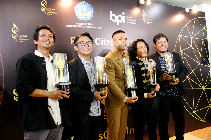 'Kucumbu Tubuh Indahku' mengalahkan empat film lain yang masuk dalam nominasi ini. Film-film itu di antaranya 'Bumi Manusia', '27 Steps of May', 'Dua Garis Biru' dan 'Keluarga Cemara'.